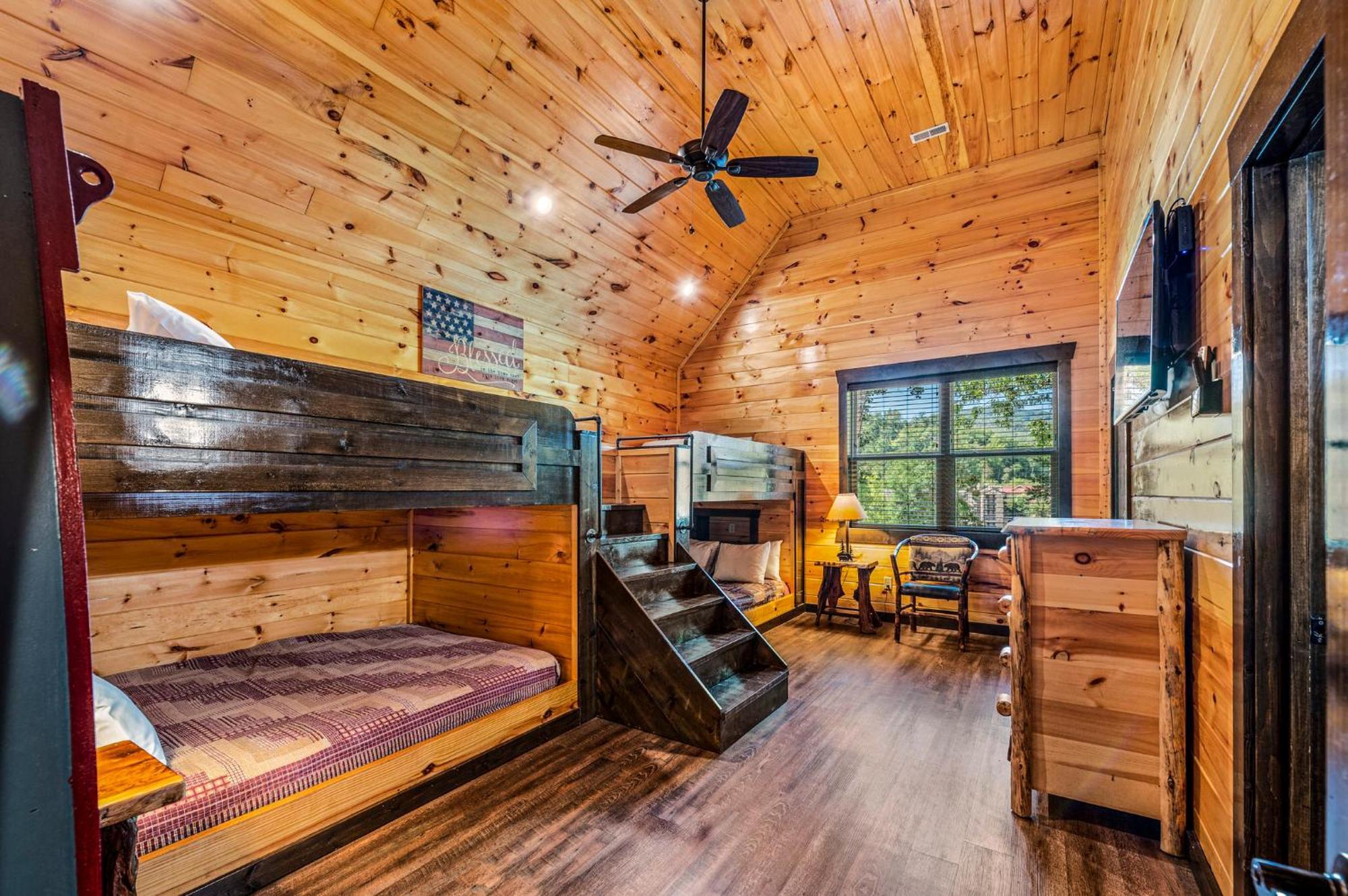 The Mighty Crabapple Manor By Stony Brook Cabins Gatlinburg Esterno foto