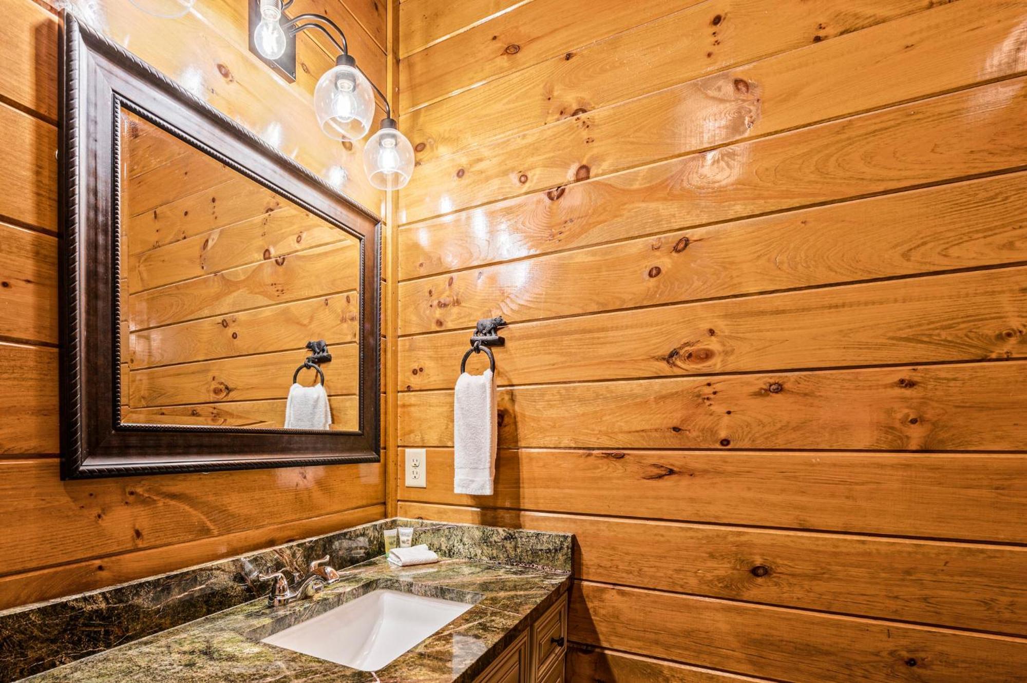 The Mighty Crabapple Manor By Stony Brook Cabins Gatlinburg Esterno foto