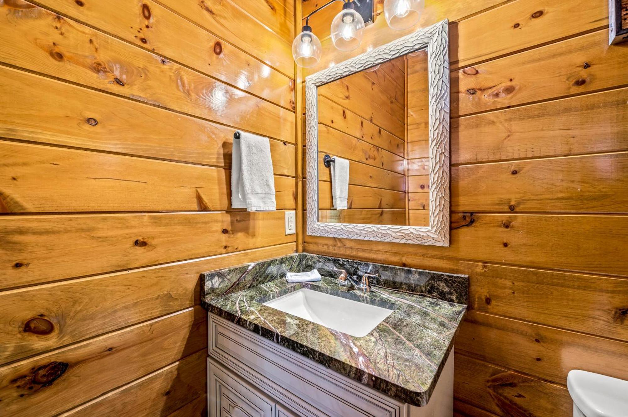The Mighty Crabapple Manor By Stony Brook Cabins Gatlinburg Esterno foto