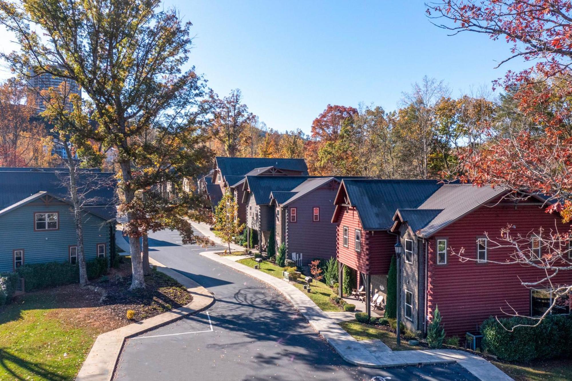 The Mighty Crabapple Manor By Stony Brook Cabins Gatlinburg Esterno foto